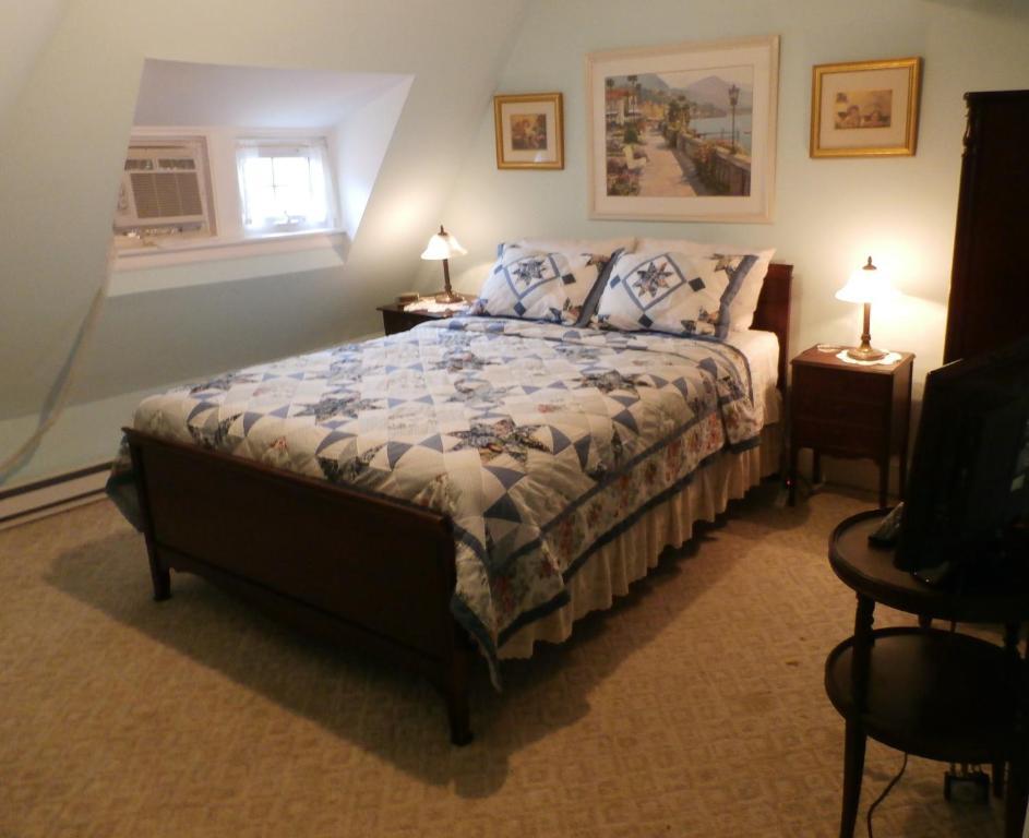 Queen Room,1663753635:JPEG